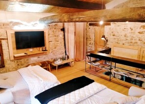 2 chambres, fer et planche à repasser, lit de bébé portatif, Wi-Fi