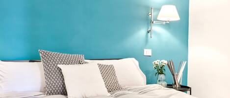 1 bedroom, desk, iron/ironing board, WiFi