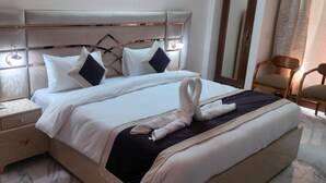 Room, 3 Bedrooms, Smoking, Balcony - Room in B&B - Bed And Breakfast cum Home Stay (New Delhi)