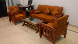 Room, 3 Bedrooms, Smoking, Balcony | Living room - Room in B&B - Bed And Breakfast cum Home Stay (New Delhi)