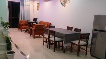 Room, 3 Bedrooms, Smoking, Balcony | Exterior