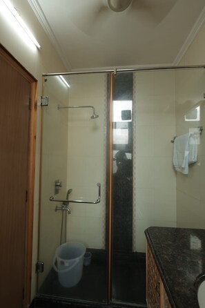 Room, 3 Bedrooms, Smoking, Balcony | Bathroom amenities - Room in B&B - Bed And Breakfast cum Home Stay (New Delhi)