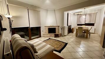 Family House | Living area