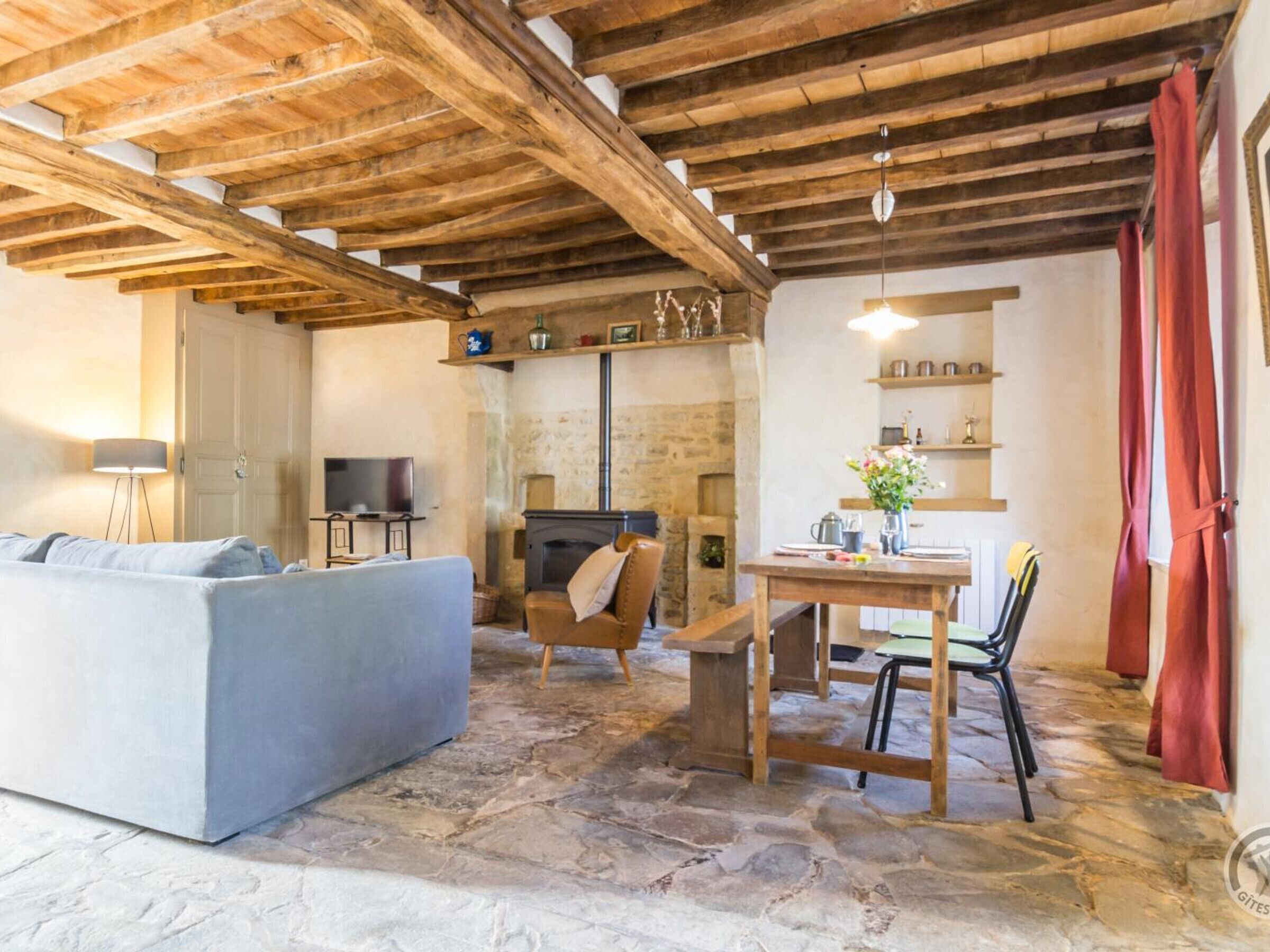 تلفزيون، مدفأة