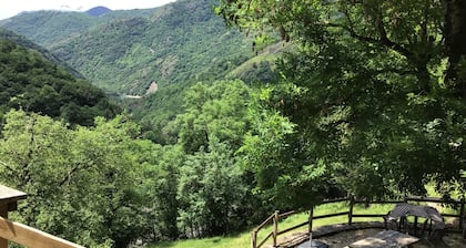 Ancienne grange rénovée à la frontiÚre espagnole