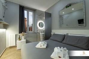 Rom – design | Minibarvarer (inkludert), safe på rommet og individuelt dekorert