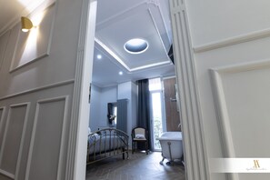 Deluxe Loft | Free minibar items, in-room safe, individually decorated - Angelus Vaticanus Room (Rome)