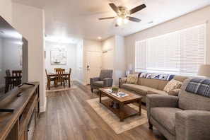 TV, fireplace - Off Course by J and Amy BL117312073 (Mesquite)