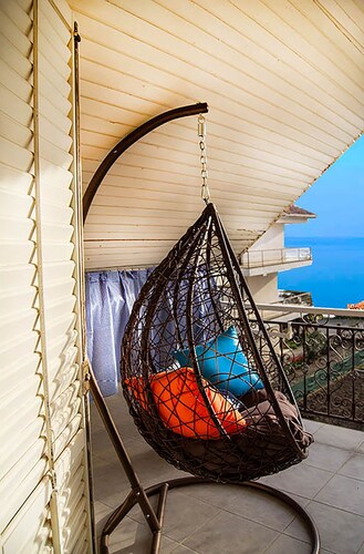 Beachfront Villa Lakeview Paradise is the ideal location for your next getaway.