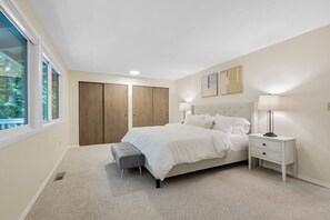 3 soverom, reiseseng for barn, wi-fi og sengetøy