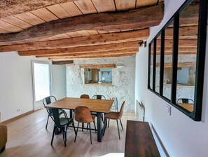 Dining - Charmante Maison 6 Pers, Proche Loire à Vélo (Suèvres)