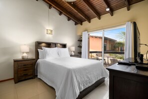 2 soverom, safe på rommet, skrivebord og strykejern/-brett