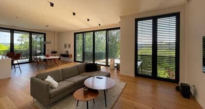 Luxury 135sqm, 2 Bedroom apartment on Dedinje, Belgrade, with beautiful view.