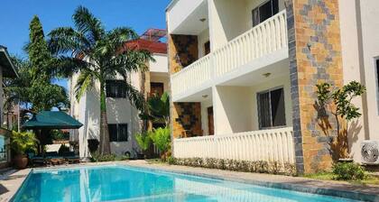 Lux Suites Diani Airstrip Villas