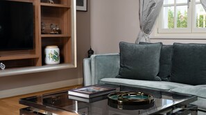 TV - Villa Adele by Villas Guide (Tar)