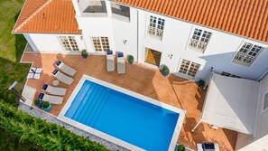 Pool - Villa Fiordaliso by Villas Guide (Tar)