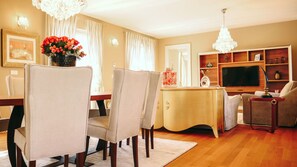 Dining - Villa Fiordaliso by Villas Guide (Tar)