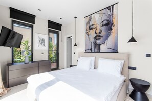 4 bedrooms, iron/ironing board, free WiFi, bed sheets