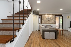 TV - Villa Stone House by Villas Guide (Umag)