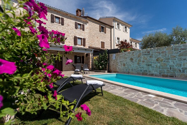 Pool - Villa Stone House by Villas Guide (Umag)
