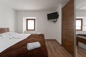 3 bedrooms, iron/ironing board, free WiFi, bed sheets - Villa Stone House by Villas Guide (Umag)
