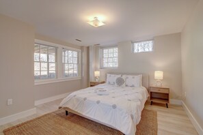 3 室のベッドルーム、アイロン / アイロン台、WiFi、ベッドシーツ