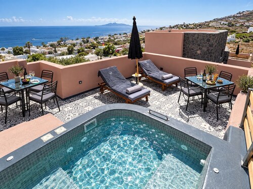  Golden Moments Luxury Stone Villas.