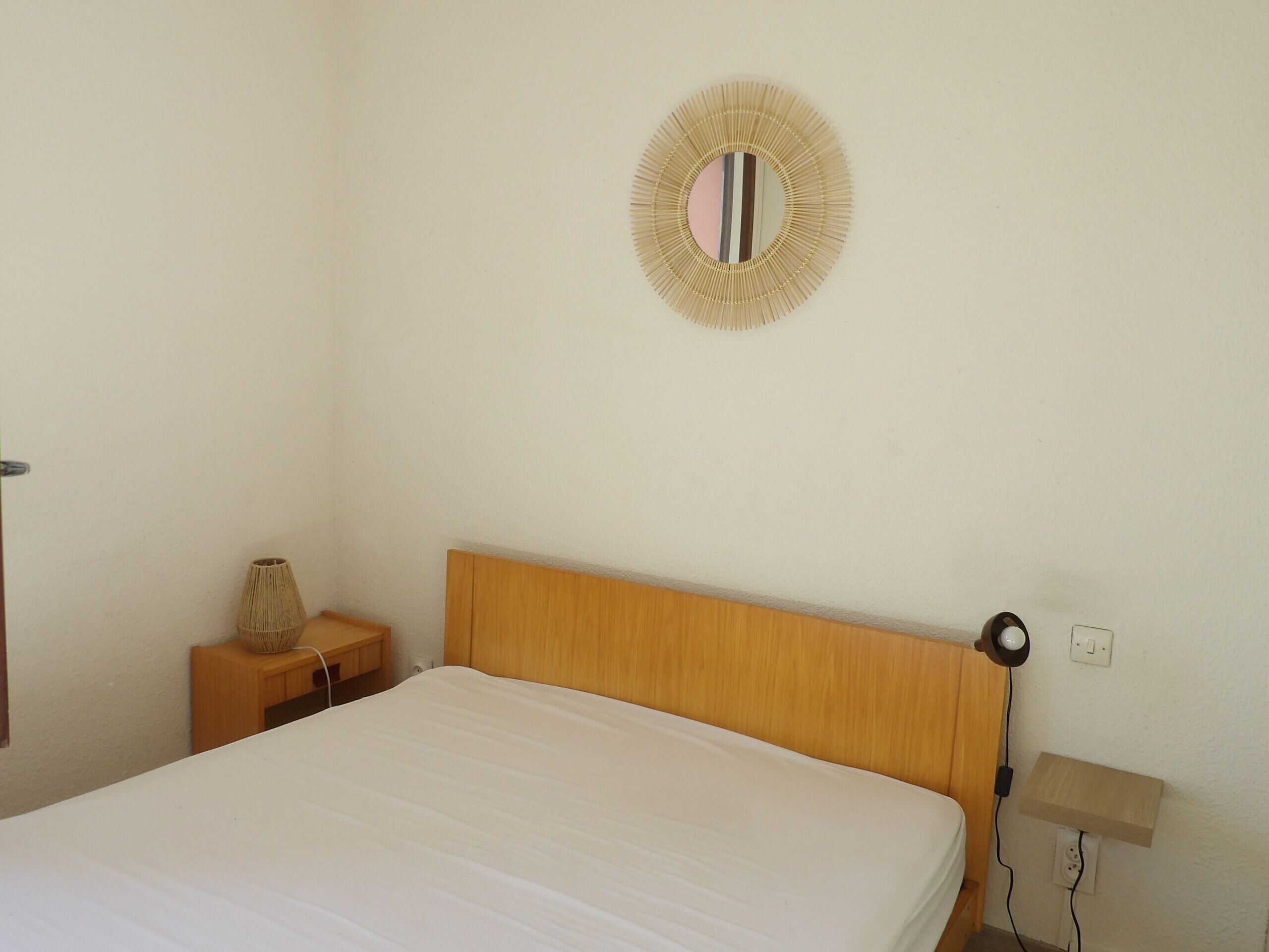 2 slaapkamers, een strijkplank/strijkijzer
