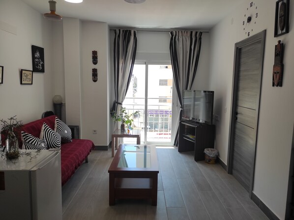 TV connectée, jeux vidéo, livres