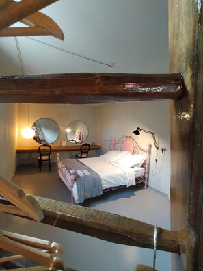 1 chambre, fer et planche à repasser, Wi-Fi, draps fournis