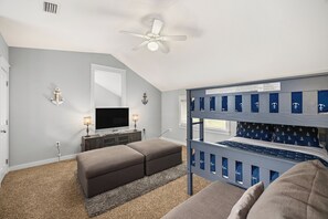 3 bedrooms, iron/ironing board, free WiFi, bed sheets