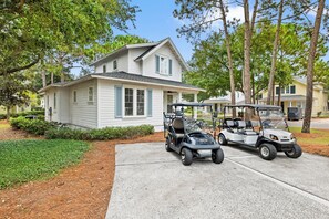 Exterior - Beautiful - 6 pax Golf Cart w optional 4 pax, Pool, HotTub, Gym, Pet Friendly (Miramar Beach)