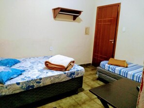 Free WiFi, bed sheets - Pousada Cantinho da Vovó (Aparecida)
