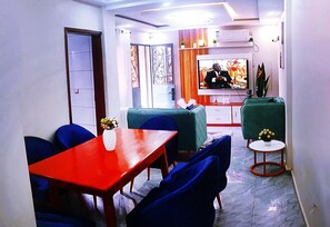 Dining - Le Meublé des Voyageurs (Yaoundé)
