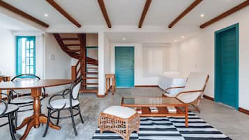 Chalet | Woonruimte | Een 32-inch smart-tv met digitale zenders