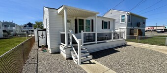 2 bedroom, 1 bath, North Wildwood beach cottage!