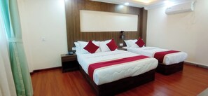 Deluxe Double Room | Free WiFi - Hotel Aerolink (Kathmandu)