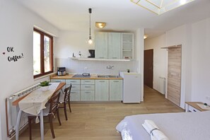 1 camera, Wi-Fi, lenzuola