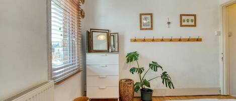 2 bedrooms, free WiFi