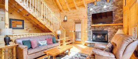 House (3 Bedrooms) | Front of property