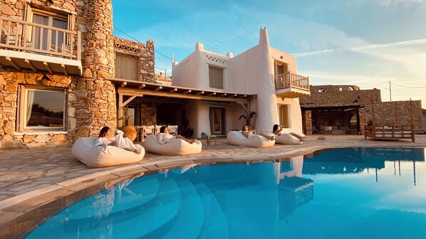 Deluxe Villa