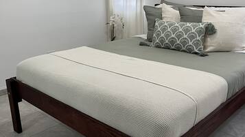 3 habitaciones, tabla de planchar con plancha y wifi gratis