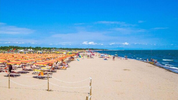 Unclassified image, 1 of 39, button - Comfortable Flat in Bibione - Beahost (Rosolina)