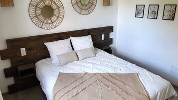 2 slaapkamers, reisbedje, gratis wifi, beddengoed