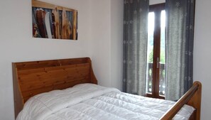 Room - 1st floor, view village, balcony, ski locker, 55m², Les Gets (Les Gets)