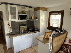 Fridge, microwave, oven, dishwasher - Ground floor, view mountain, balcony, parking, tv, ski locker, 45m², Combloux (Combloux)