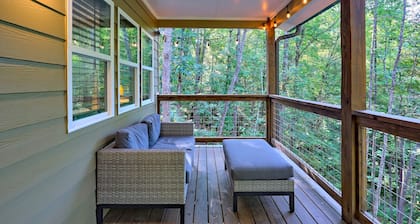 On the River with Arcade, Firepit & Pet Friendly!