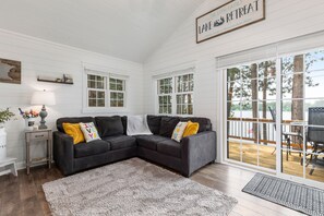 Smart TV, fireplace - Sunsets on Sibley Lake
Beautiful Lakehome in the heart of cabin country! (Pequot Lakes)