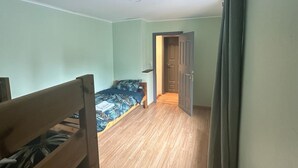 3 Schlafzimmer, Bügeleisen/Bügelbrett, WLAN, Bettwäsche