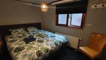 1 habitación, caja de seguridad en la habitación, wifi y ropa de cama